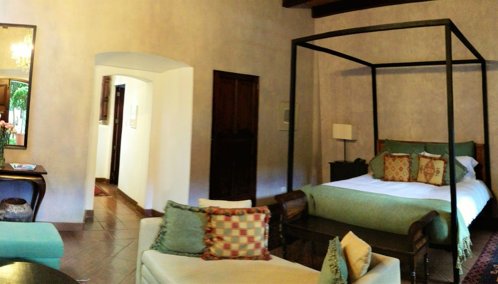 San Rafael Hotel 32/50