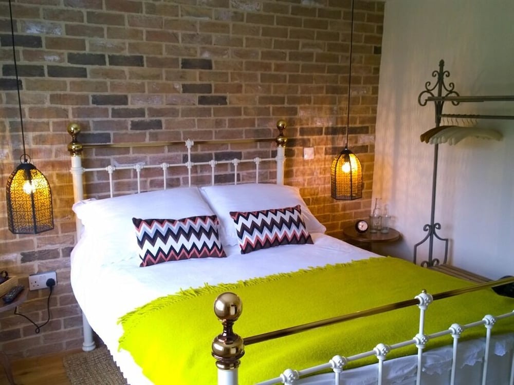 The Green Man Boutique Hotel 5/25