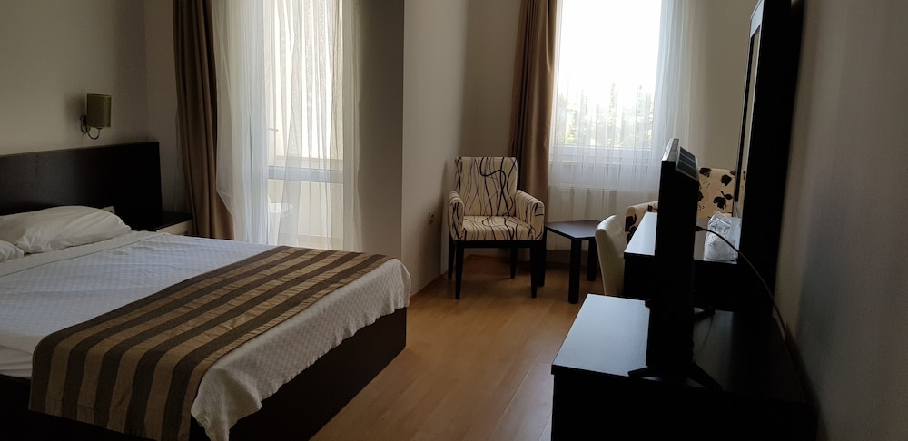 Room, Double Bed, Sea View, Balcony