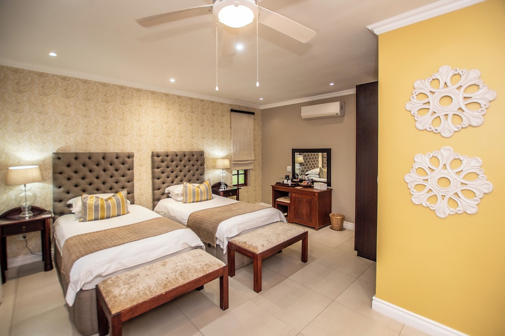 Nut Grove Manor Boutique Hotel 11/50