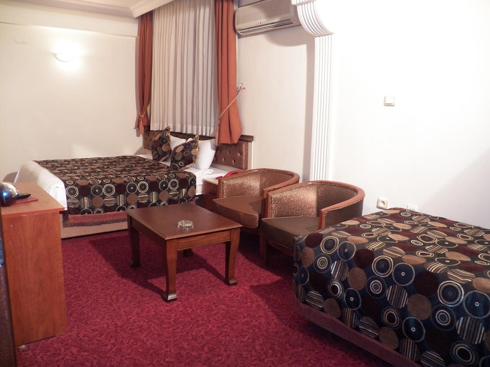 Topkapi Sabena Hotel 22/70