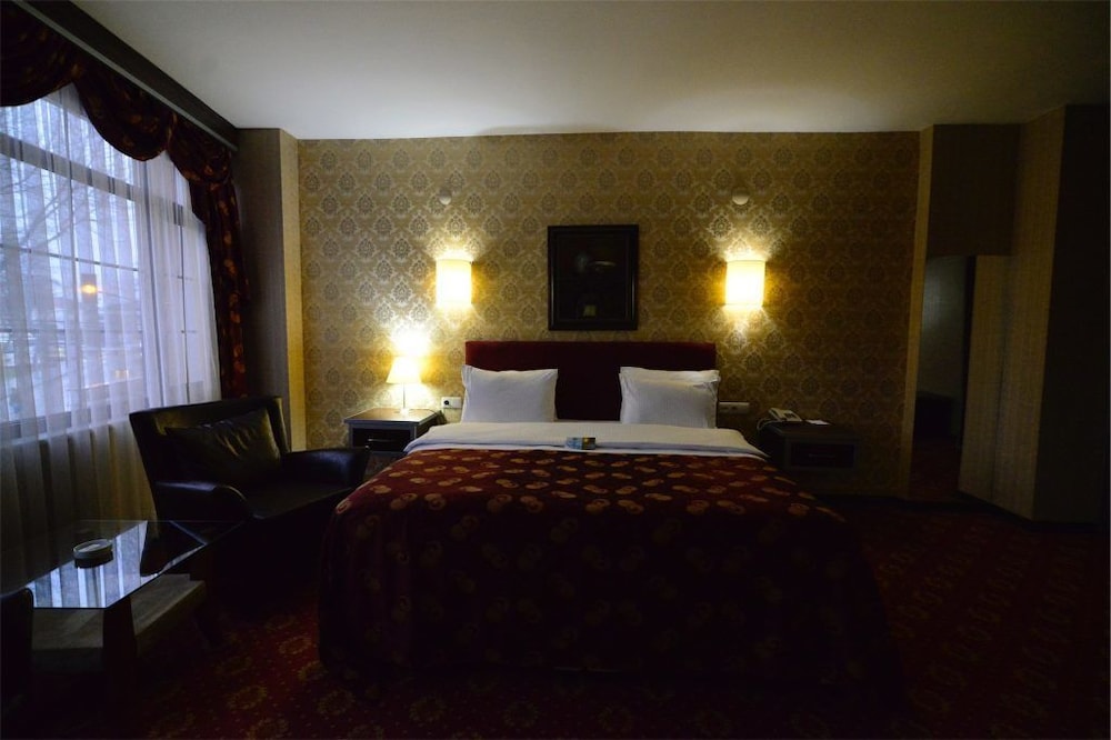 Hizel Otel Duezce 16/45