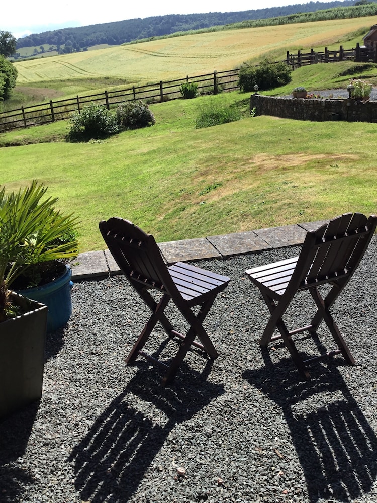 Lower Thornton Farm 13/46