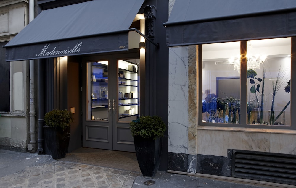 Hotel Mademoiselle 5/50