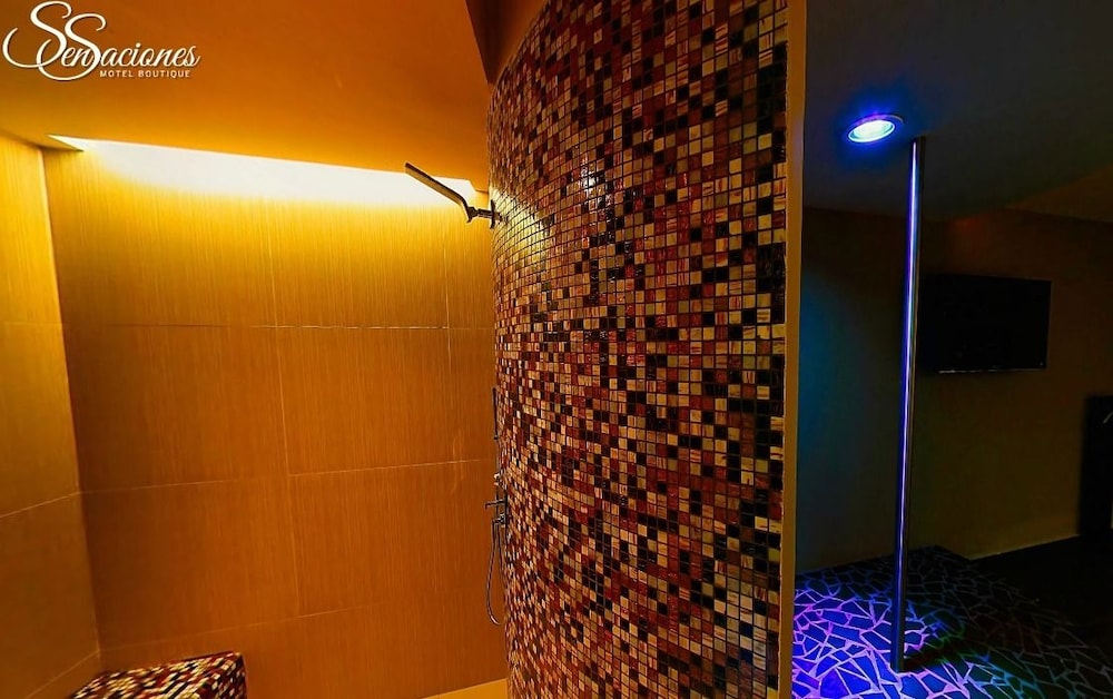 Sensaciones Motel Boutique - Adults Only 25/50