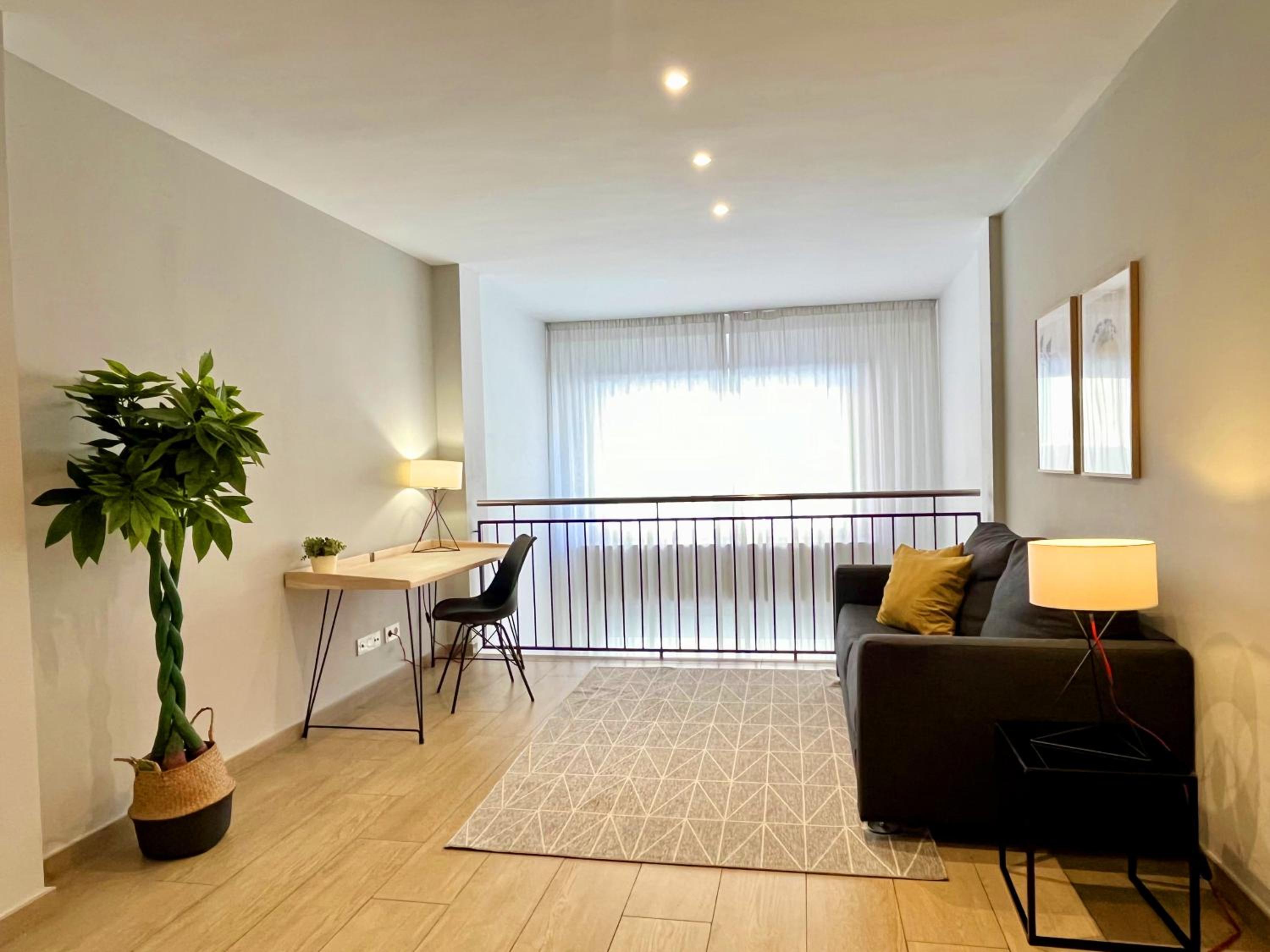 Feelathome Plaza Apartments 27/51