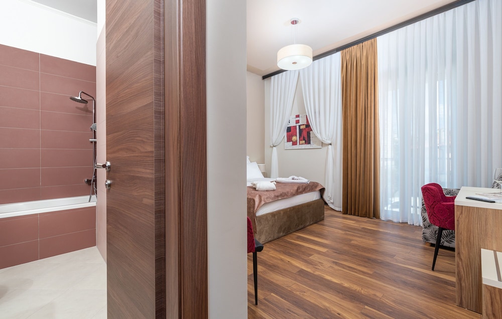Hotel Dua Residence 50/50