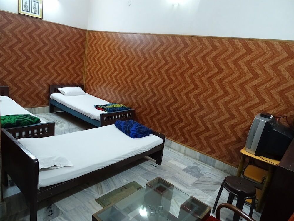 Teerth Guest House 28/64