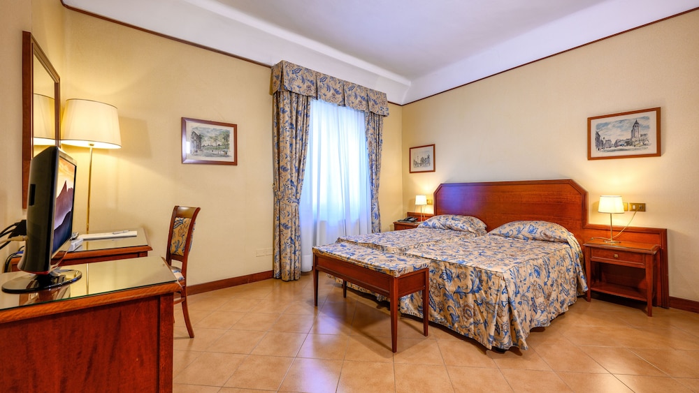 Albergo Reggio 13/63
