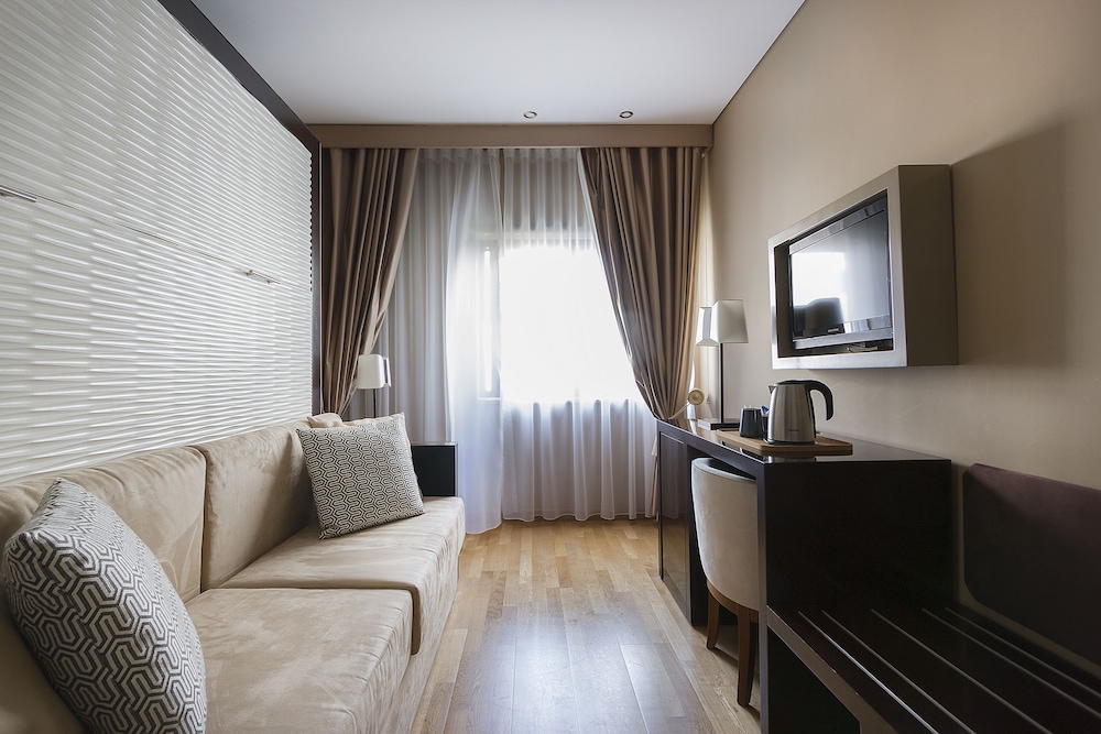 Meira Hotel 23/46