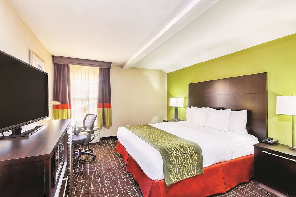Comfort Inn San Diego Old Town 15/40