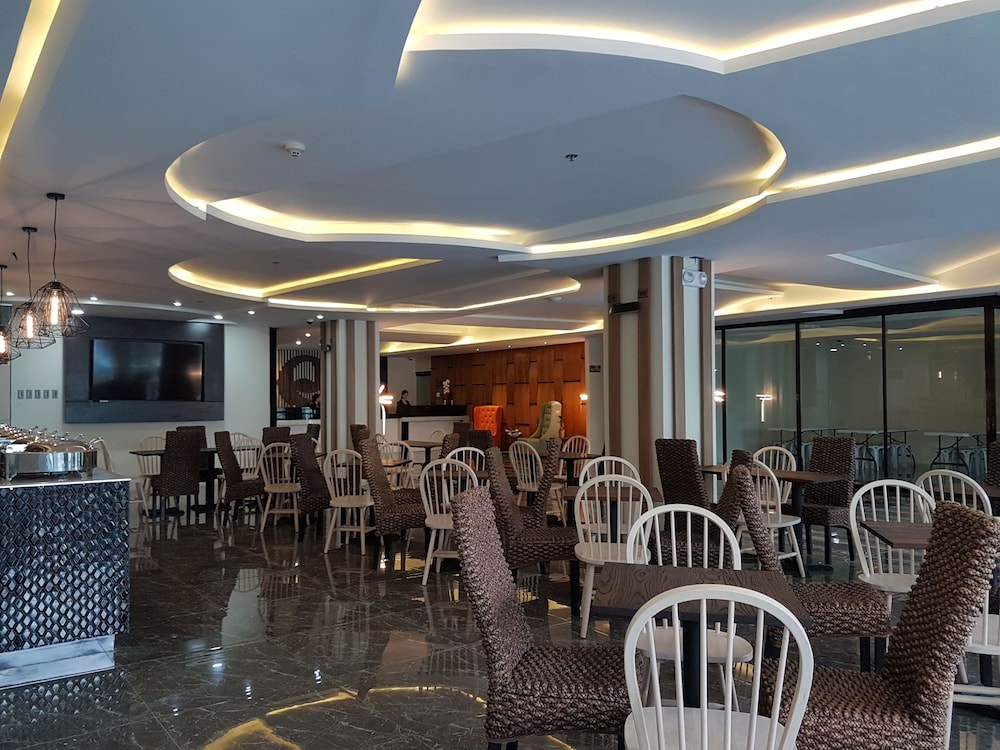 Eastland Hotel and Residences 38/39