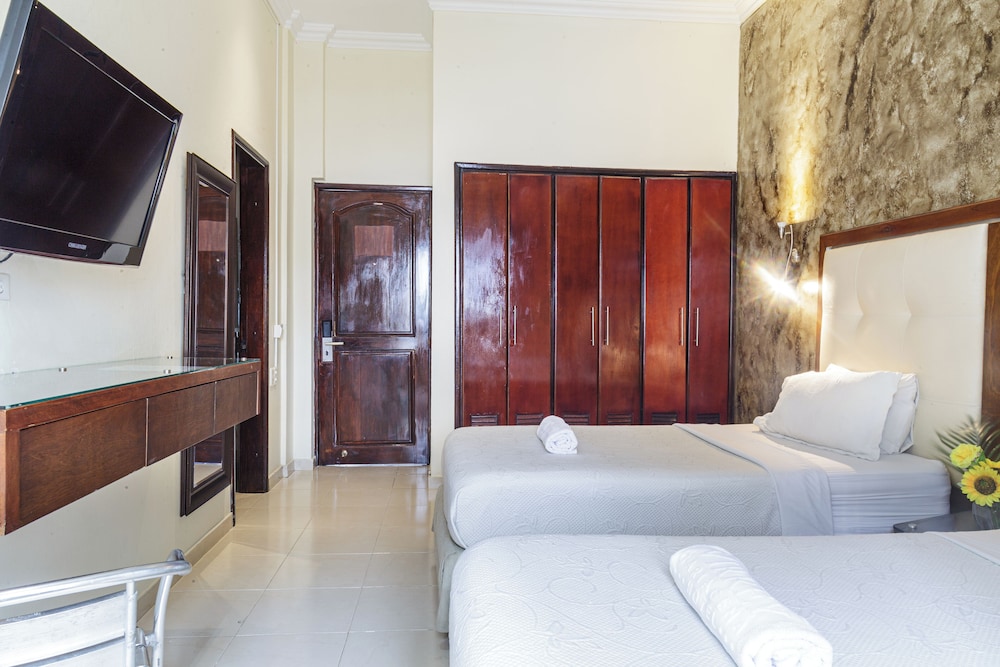 BASIC, TWIN BEDS
