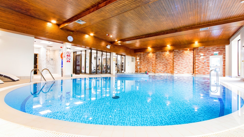 Scotlands Spa Hotel 66/95