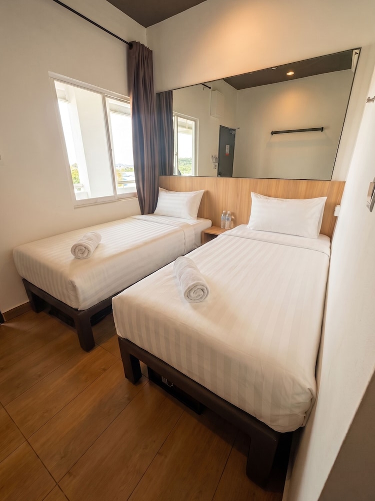 Room, Twin Beds