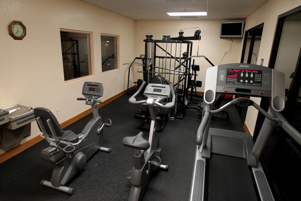 Gateway Studio Suites 27/54