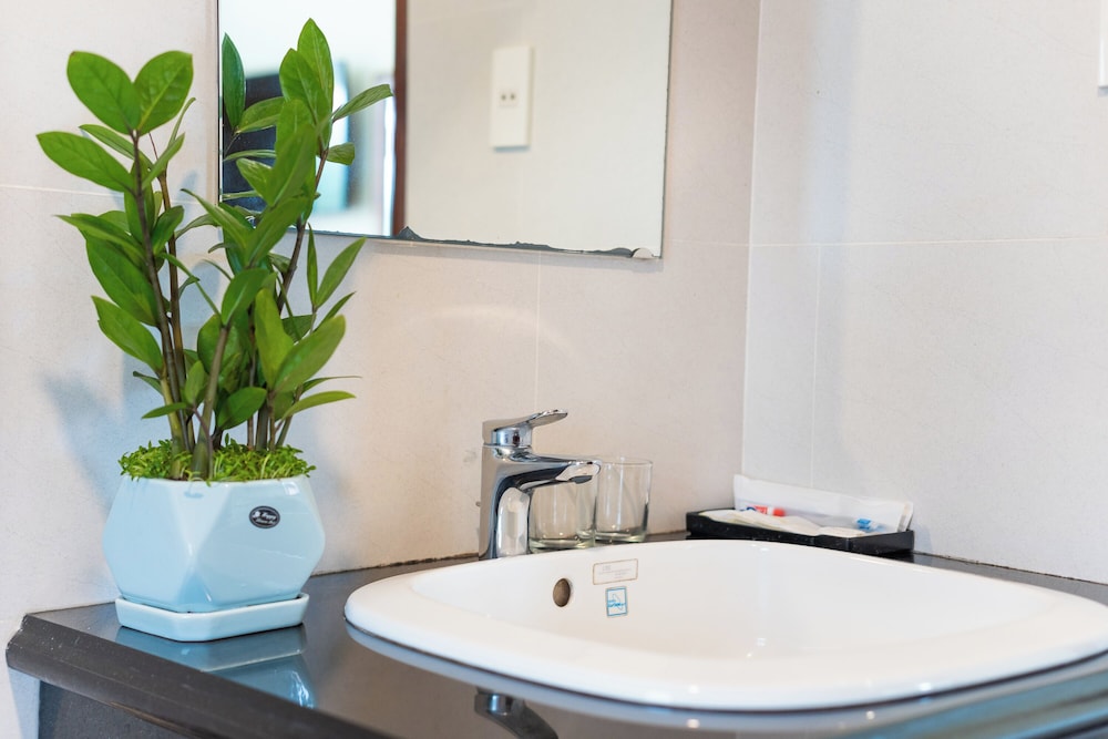 Homestead Seaview Phu Quoc Hotel 50/50