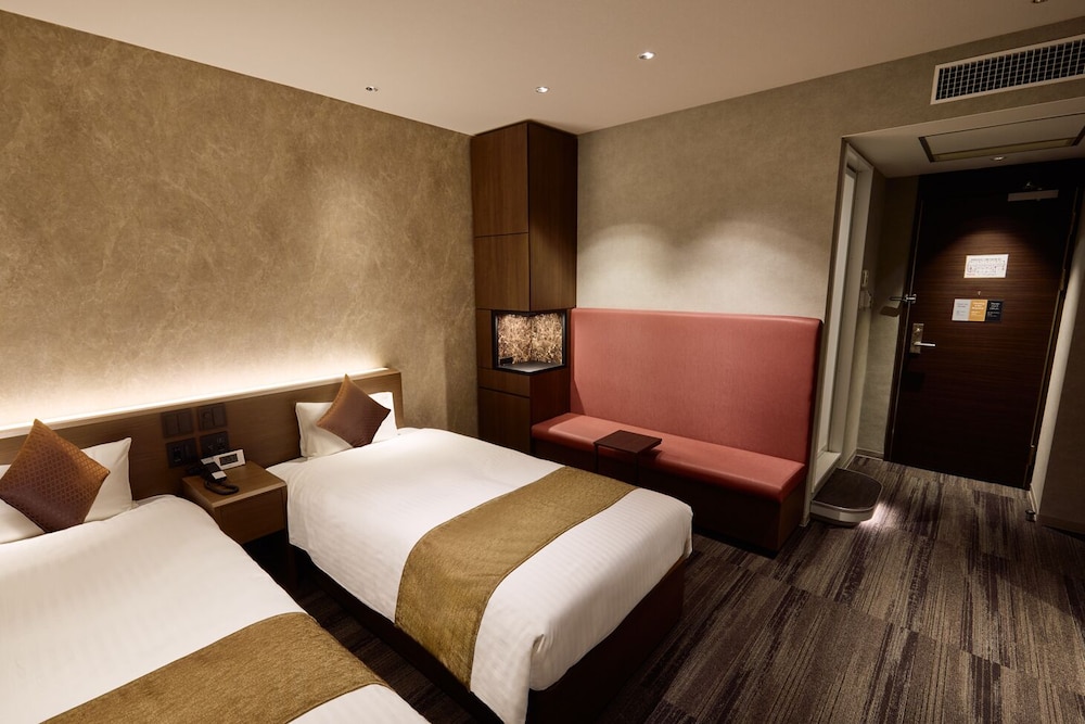 SUPERIOR, TWIN BEDS