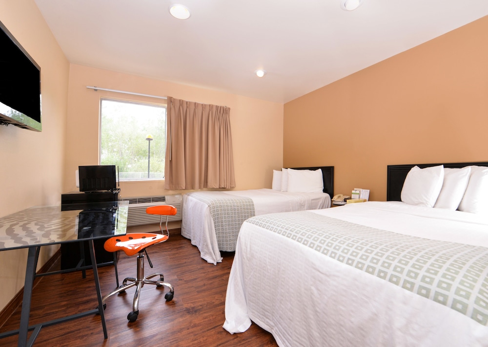 Valued Stay Mayflower 1/18