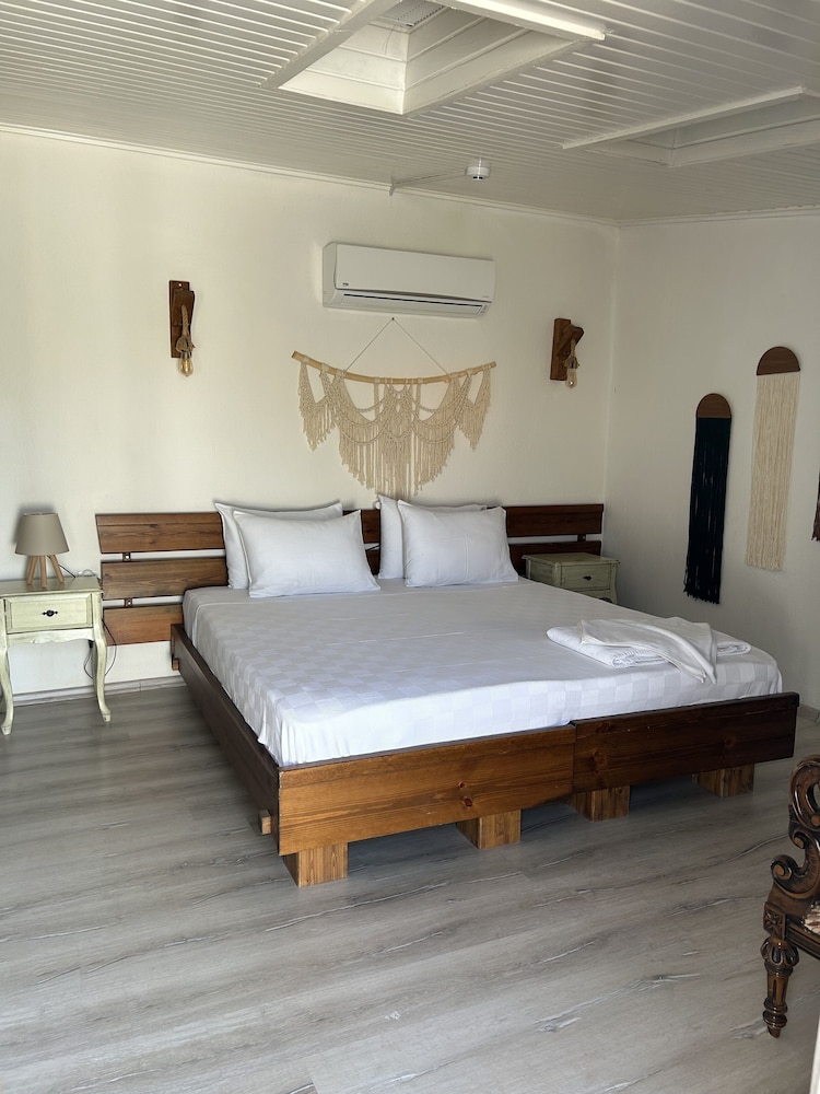Pupa Alacati Butik Otel 15/43