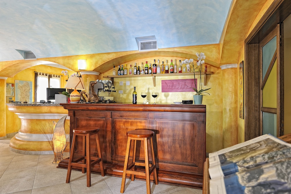 Nicoletta Hotel 6/69