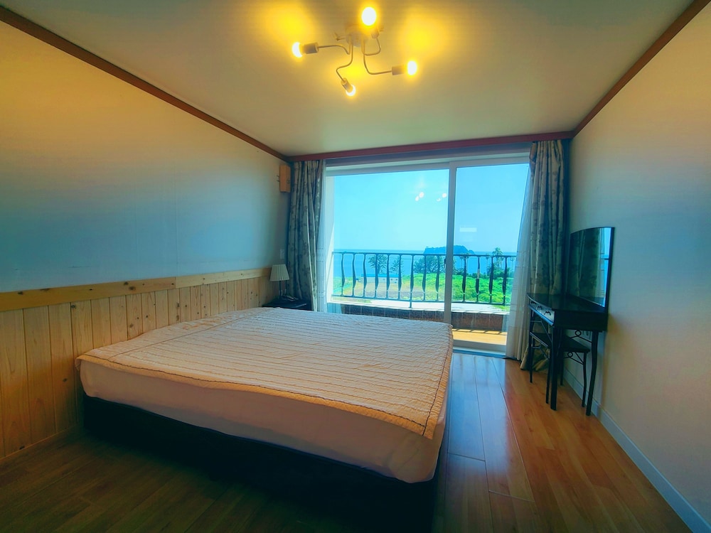 1 BEDROOM, FAMILY