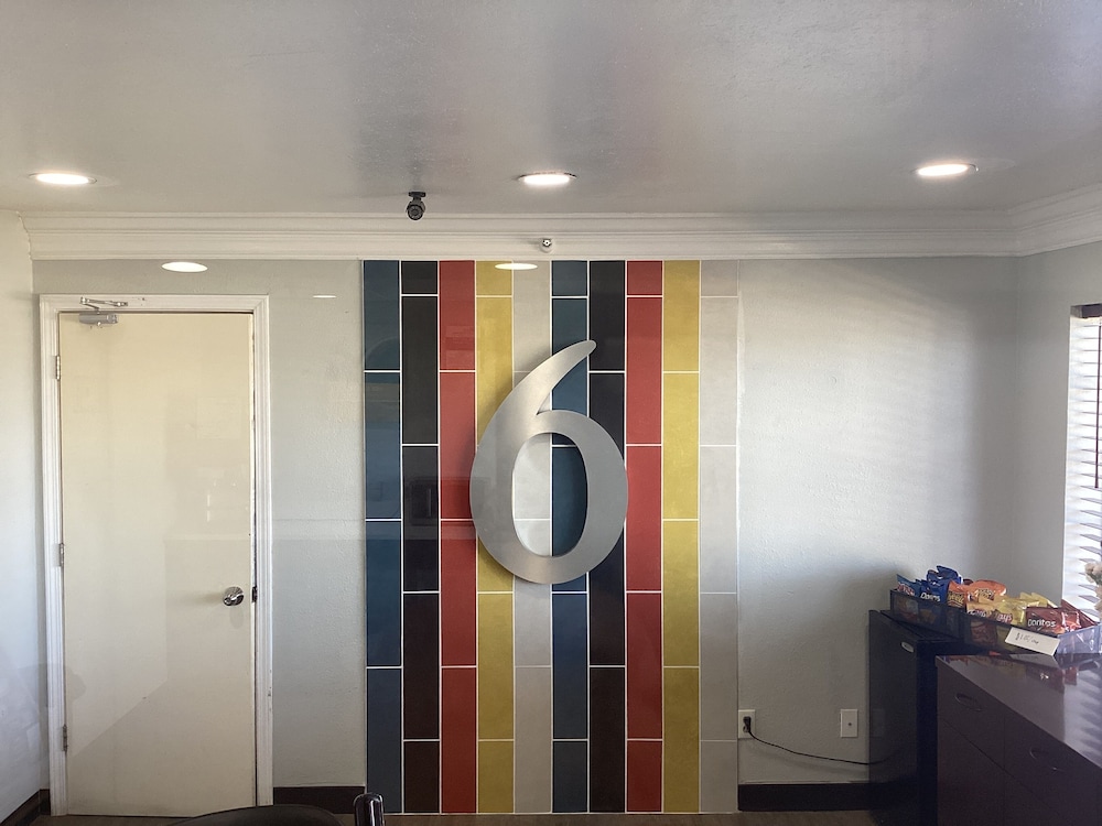 Motel6 Tulsa, OK - Airport 54/55
