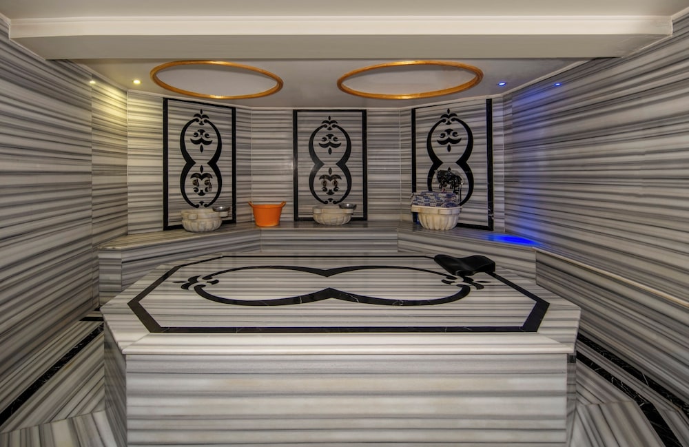 Tilia Hotel 25/50