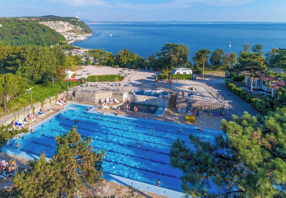 Camping Village Mare Pineta Baia Sistiana 2/50