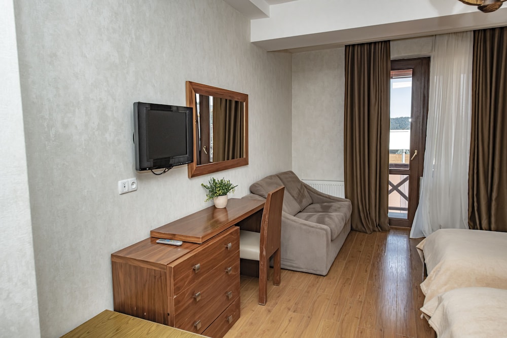 Hotel and SPA Crystal 33/50