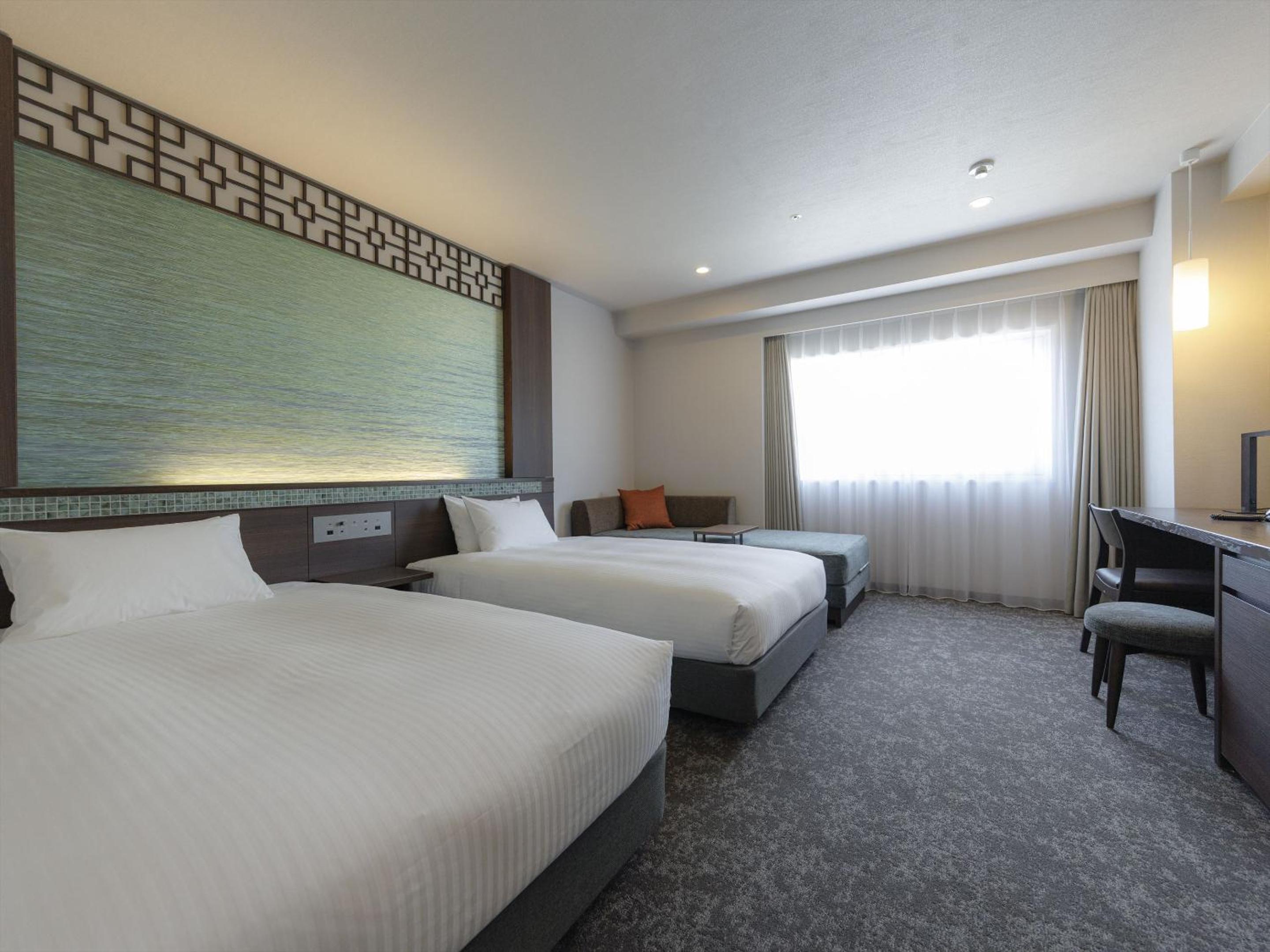 SUPERIOR, SINGLE, TWIN BEDS