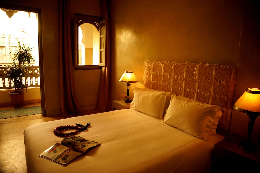 Riad Shama 11/75