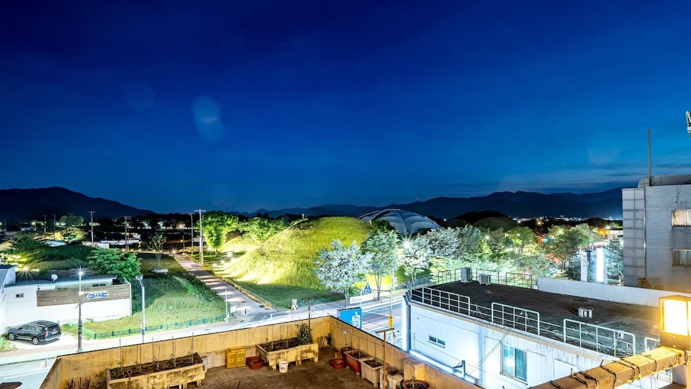 Gyeongju-Jang Inn 4/50