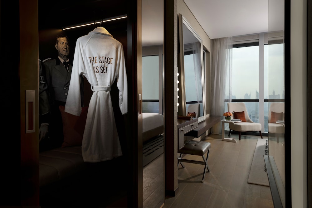 Paramount Hotel Dubai 40/72