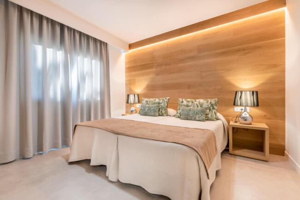Ohasis Boutique Suites 25/50