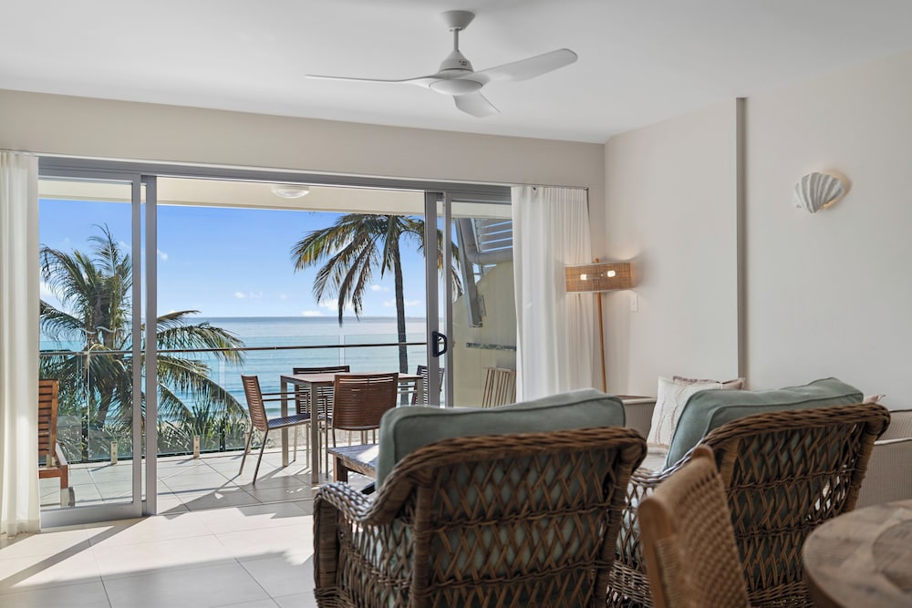 FAIRSHORE NOOSA 9/50