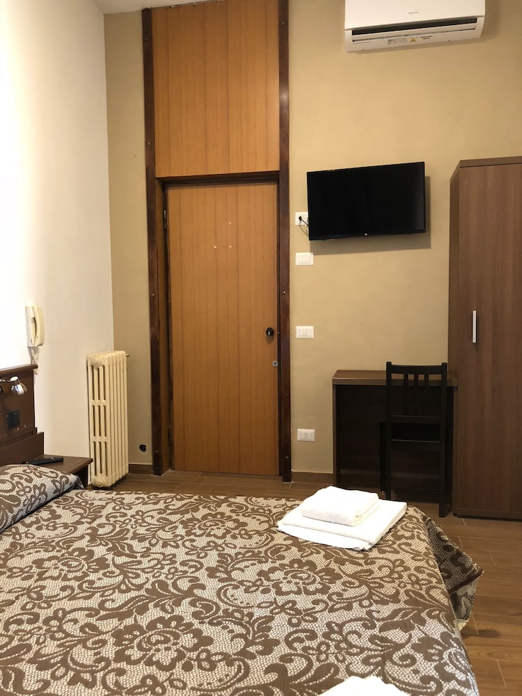 Hotel Corvetto 18/65