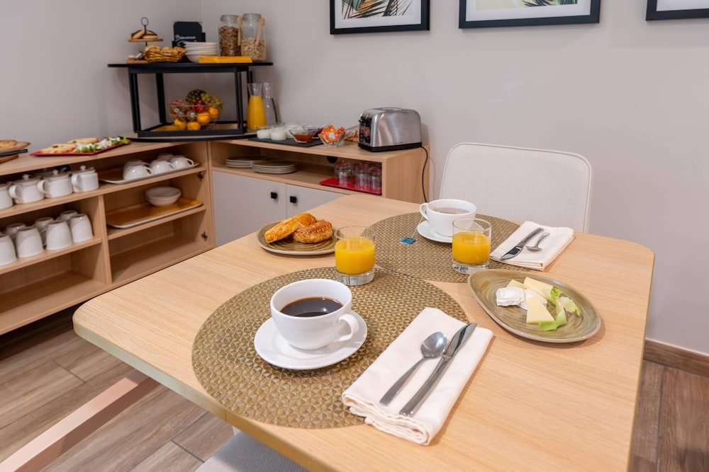 Quality Aparthotel Villefontaine 25/33
