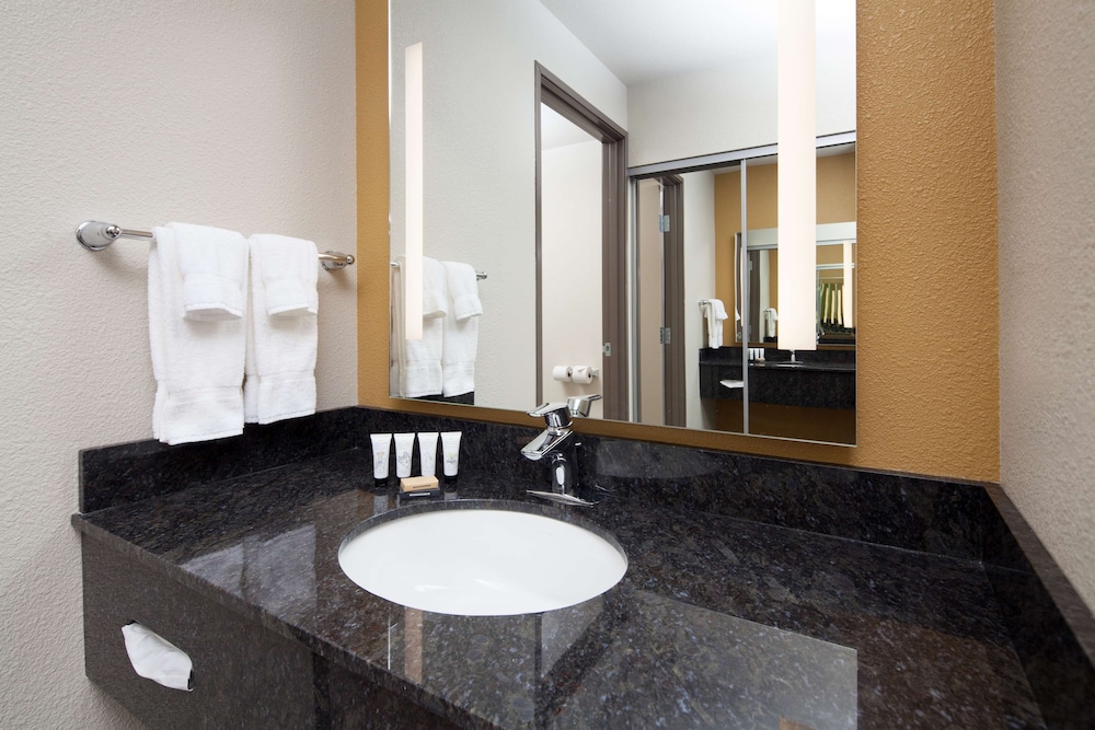 Red Lion Ridgewater Inn Suites Polson 17/28
