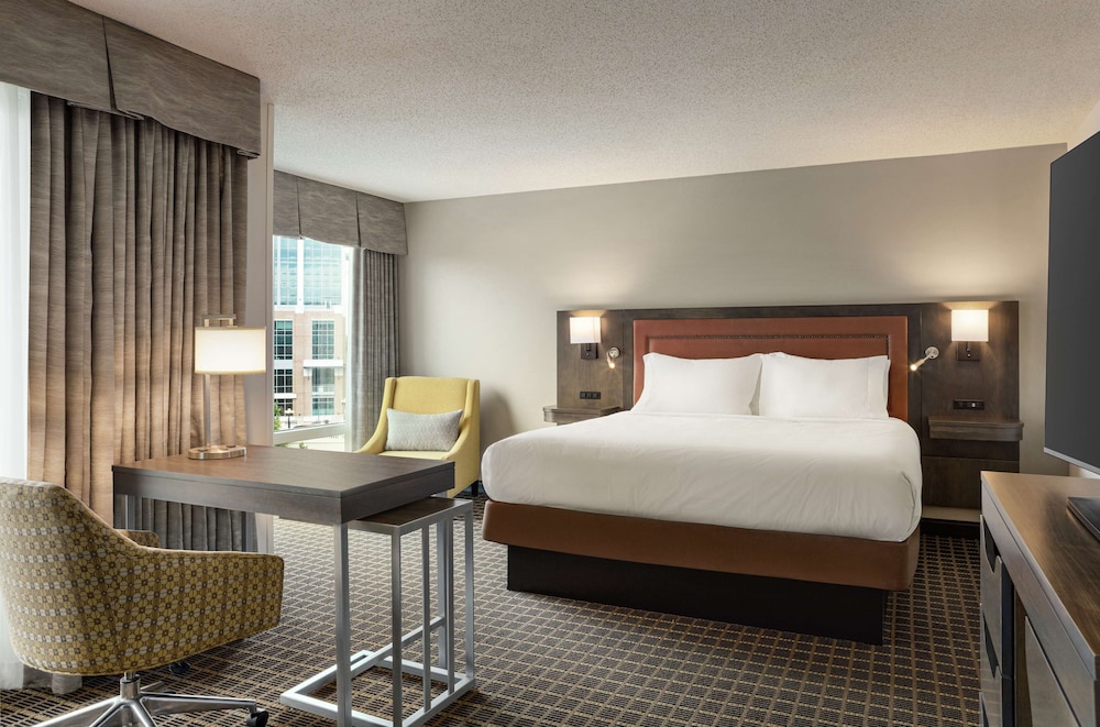 Hampton Inn & Suites Greenville Downtown RiverPlace 12/52