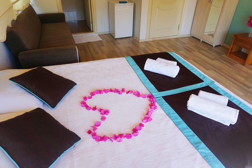 Cobanoglu Otel 30/37