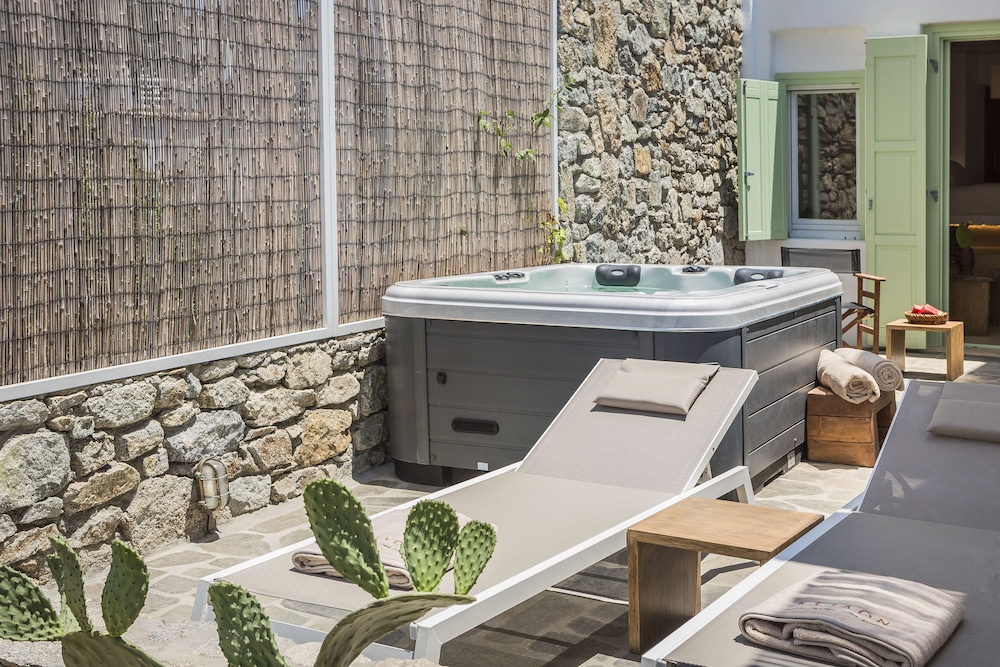 Klidon Dreamy Living Suites 6/43