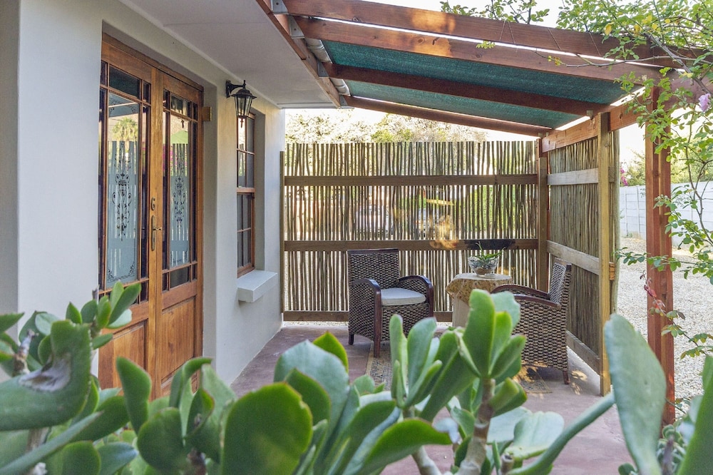 Airlies Guest House 2/50