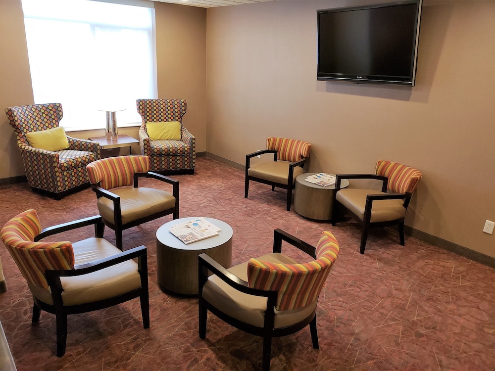 Holiday Inn Express Portland West/hillsboro, An Ihg Hotel 66/73