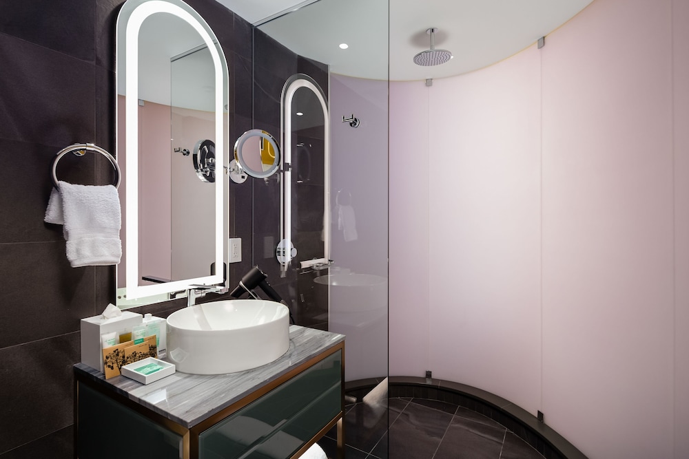 Versante Hotel 42/47