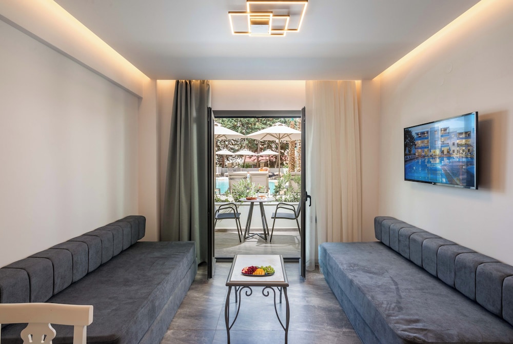 Summer Dream Hotel Apartments 32/50
