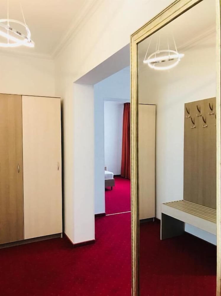 Bulevard Prestige Hotel 45/45