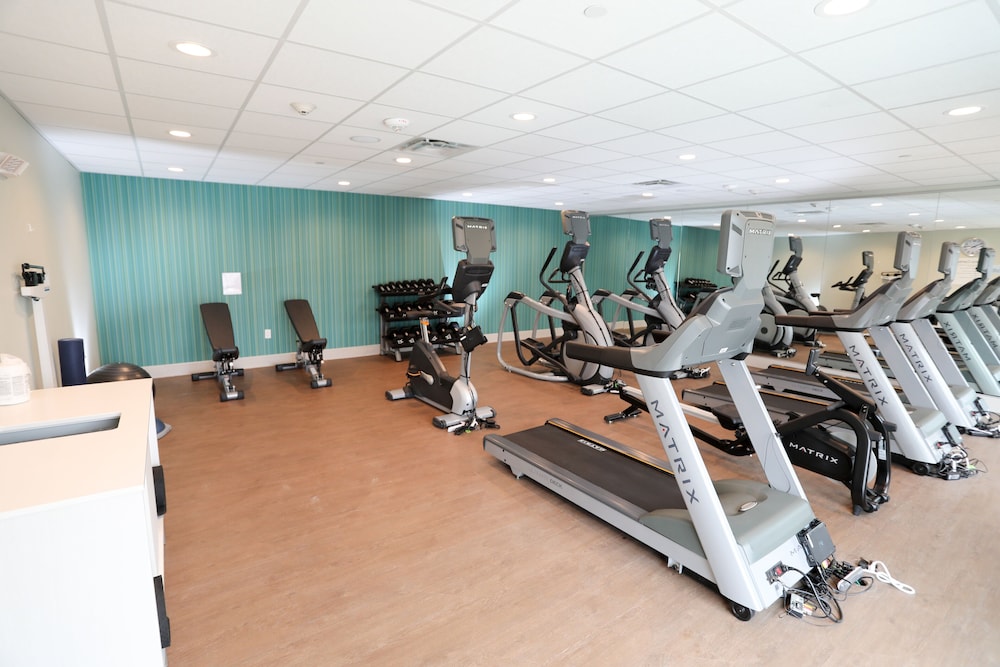 Holiday Inn Express Suites Forney 33/55