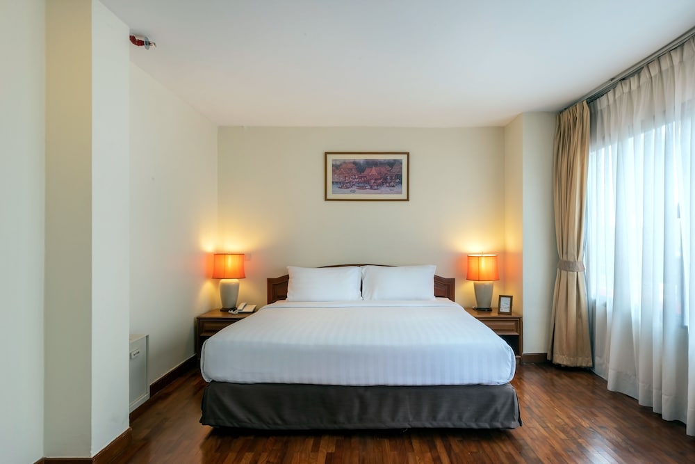Bandara Silom Suites, Bangkok 17/78