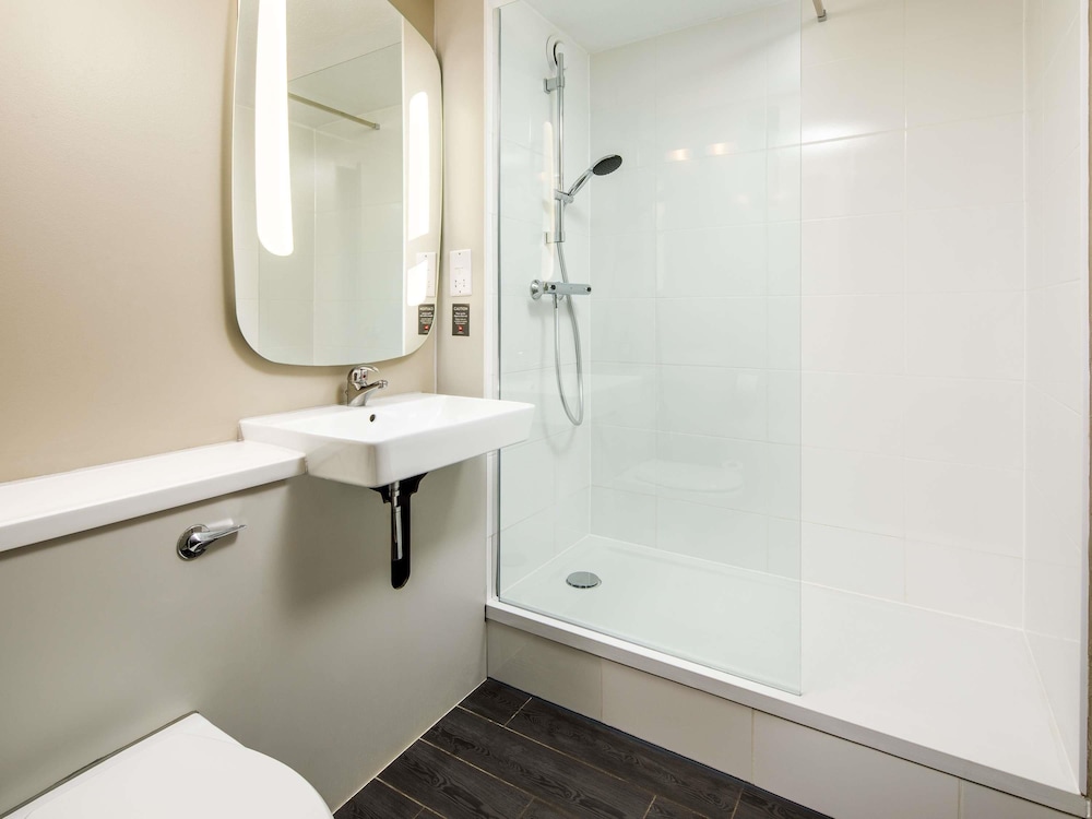 ibis Coventry South 55/56